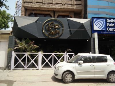 Keywords: luxe interiors;retro interior design;tiny house interior design;white sliding wardrobe;home wardrobe;2 door sliding wardrobe;old wardrobe;loft interior design;wooden cupboard for clothes;nilkamal wardrobe for children's